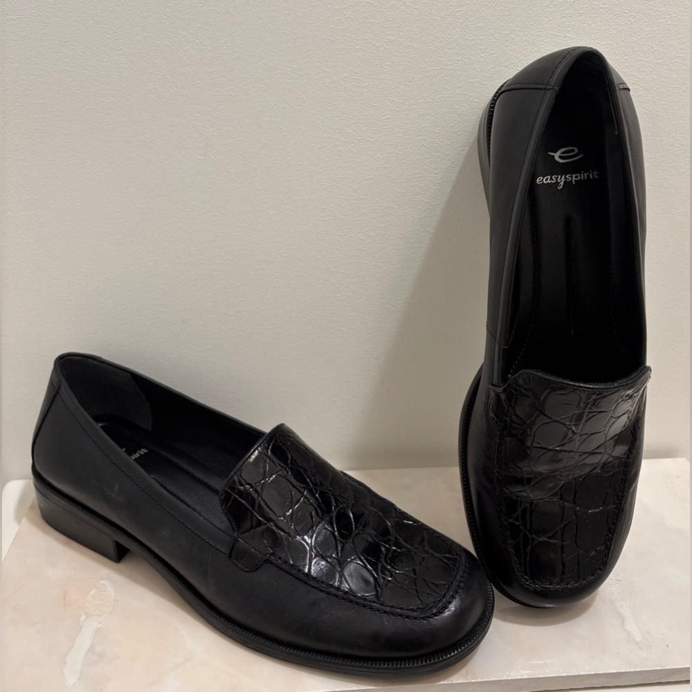 Easy Spirit Black Leather Slip-On Croc-Embossed Flat Loafers Classic Design